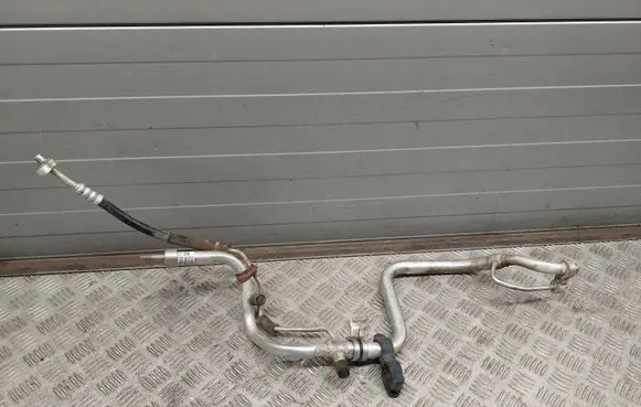 Chevrolet Camaro Air conditioning (A/C) pipe/hose 23228915