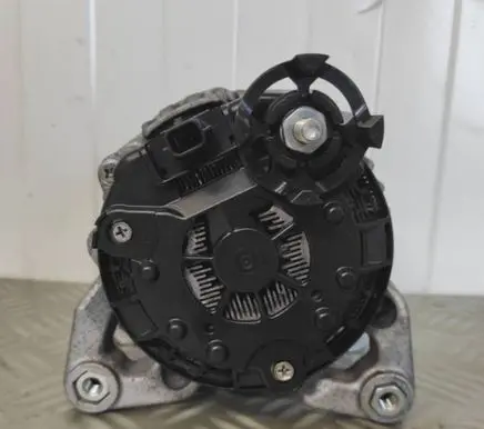 Renault Megane IV Generator/alternator 231009933R A5TE0581ZE 14V120A8Z12