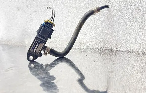 Opel Vectra C Exhaust gas pressure sensor 0281002771