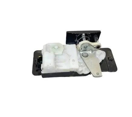 Peugeot 607 Tailgate/trunk/boot lock/catch/latch