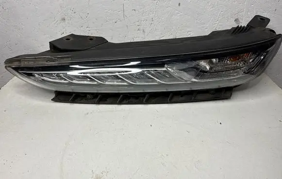 Hyundai Kona I LED Daytime headlight 92207J92