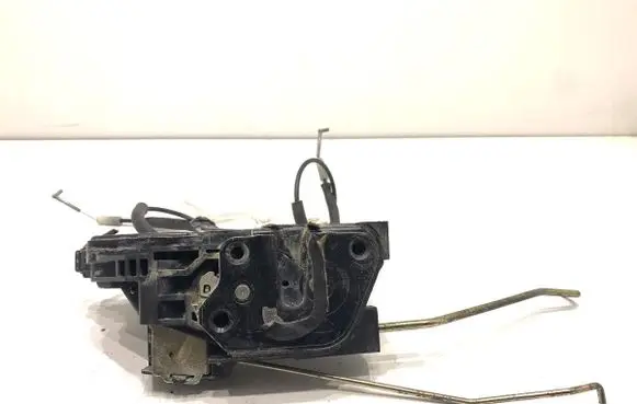 Hyundai Santa Fe Front door lock 