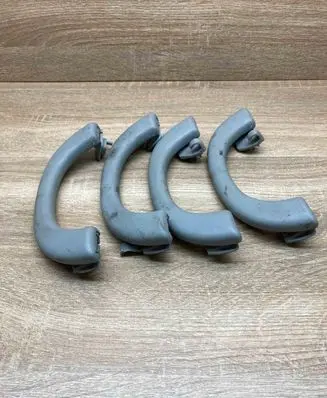 Mercedes-Benz E W211 Front interior roof grab handle A2118100051