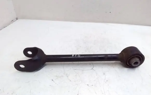 Toyota Prius (XW50) Rear control arm