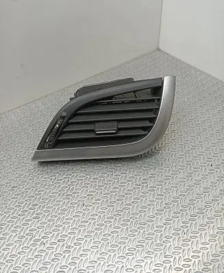 Peugeot 207 Dashboard side air vent grill/cover trim 9650088477 A1010047