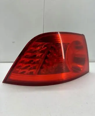 Volkswagen Phaeton Rear/tail lights