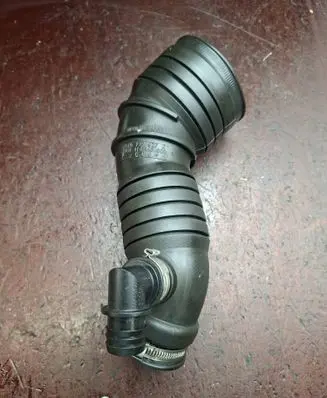 Audi A6 S6 C5 4B Turbo air intake inlet pipe/hose 4B0129627A 416468000