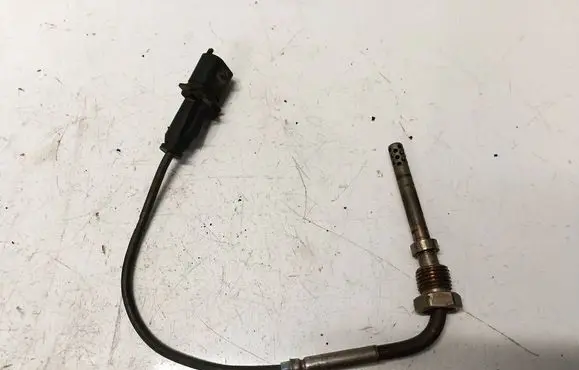 Opel Astra J Exhaust gas temperature sensor 55566185 190003727