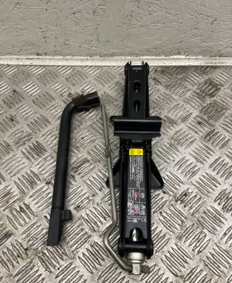 Volvo V50 Lift Jack 8M5117K079