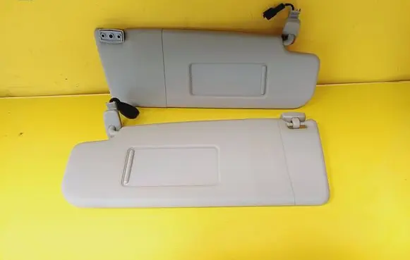 Sun visor