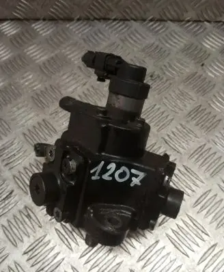 Opel Astra H Fuel injection high pressure pump 0445010097