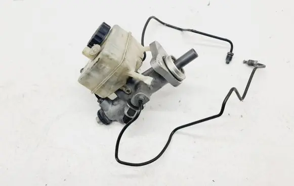 Mercedes-Benz C W203 Master brake cylinder A2034300002 2034300002