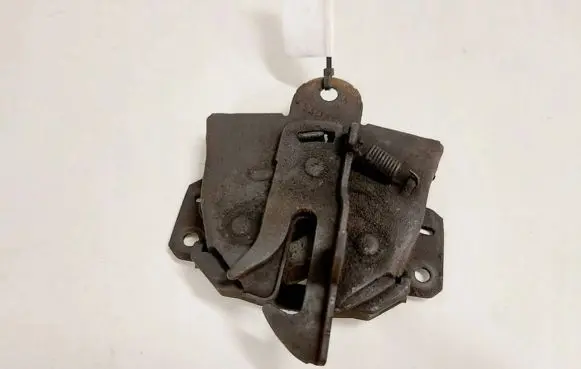 Mitsubishi Grandis Engine bonnet/hood lock/catch