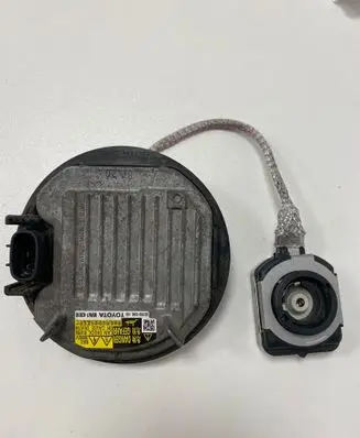 Toyota Avensis T270 Headlight ballast module Xenon 8596702010