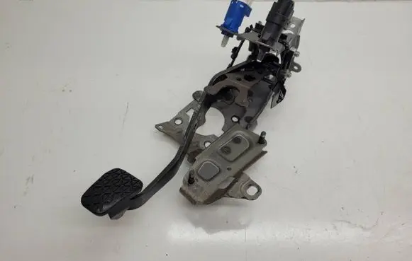 Ford Transit Courier Brake pedal 16A43073