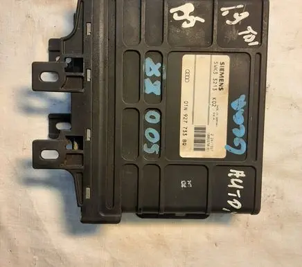 Volkswagen PASSAT B5 Gearbox control unit/module 01N927733BQ 5WK33213
