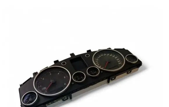 Volkswagen Touran I Speedometer (instrument cluster) 7L6920871K