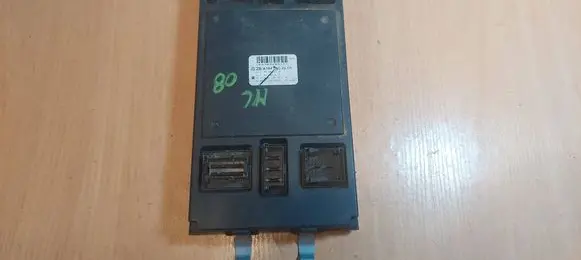 Mercedes-Benz ML W164 Central body control module A1645402501 A1645452316 A1645423200