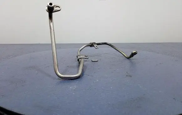 BMW X5 E53 Turbo turbocharger oiling pipe/hose 8575125