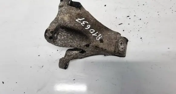 Audi A6 S6 C6 4F Engine mounting bracket 4F0199308N
