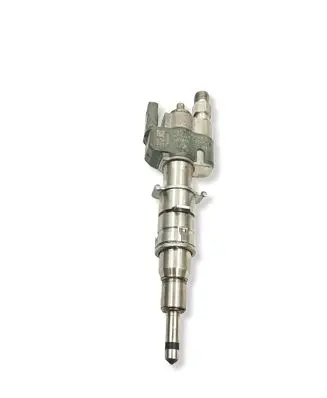 BMW 3 E90 E91 Fuel injector 7589048 0181010