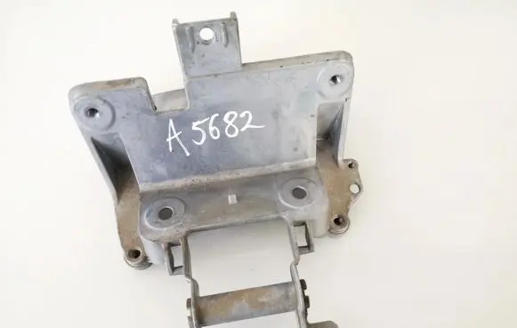 Volkswagen Golf V Engine mounting bracket 1K0419250M 0228102