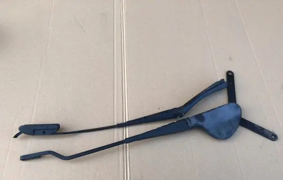 Mercedes-Benz C W203 Front wiper blade arm 2038200544