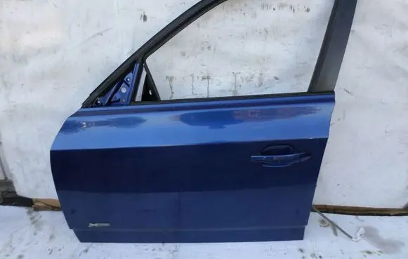 BMW X3 E83 Front door