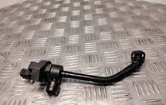 BMW 3 E90 E91 Valve vacuum 7512581