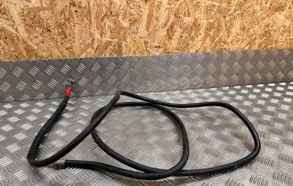 Mercedes-Benz E W211 Positive cable (battery) A2115409407