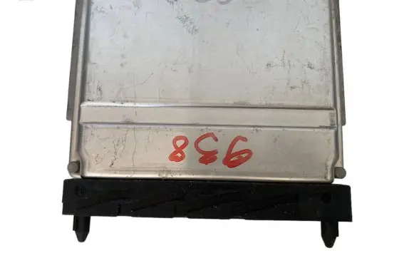 Volvo V70 Engine control unit/module 30637733A 1039S00000 0281011078