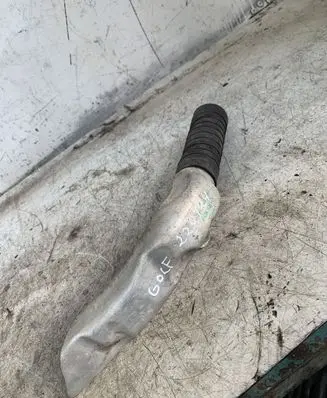 Volkswagen Golf VII Engine coolant pipe/hose 5Q0129565