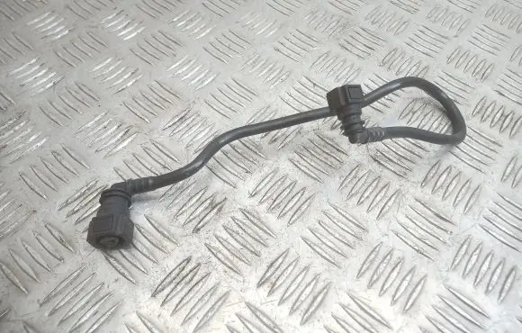 Renault Captur Fuel line pipe