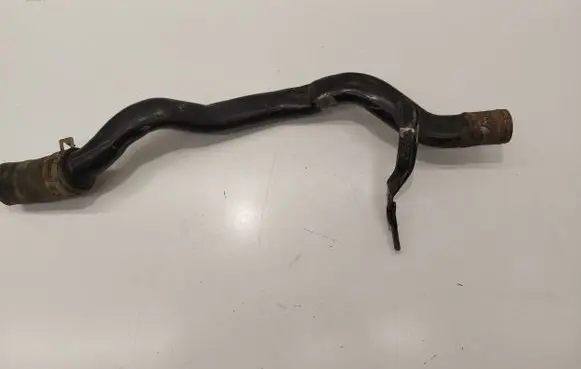 Volkswagen PASSAT B3 Engine coolant pipe/hose 191121083