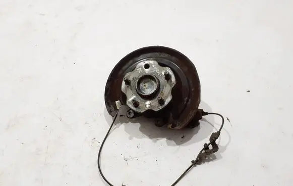 Toyota Auris E180 Rear wheel hub 4230402140