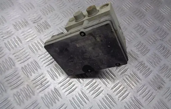 Chrysler Pacifica ABS Pump P04877105AB