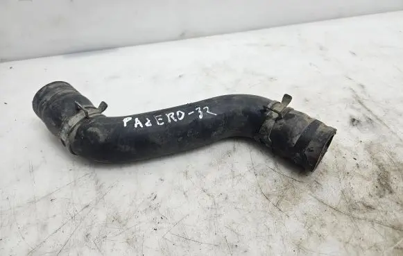 Mitsubishi Pajero Engine coolant pipe/hose
