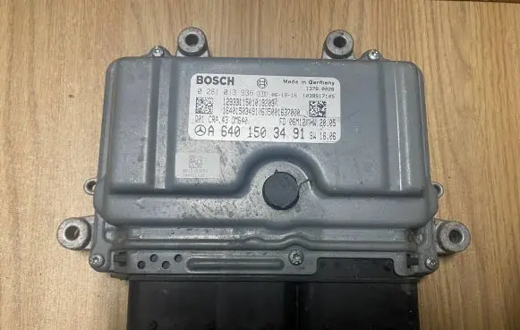 Mercedes-Benz A W169 Engine control unit/module A6401503491 0281013936