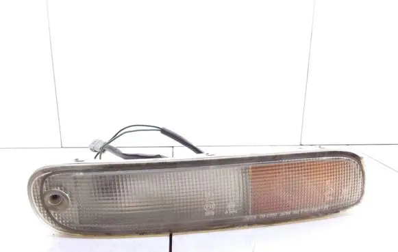 Mazda 323 F Front indicator light 21061703 E133578
