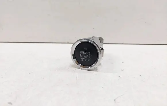 Toyota Corolla Verso E121 Engine start stop button switch 15A7102 15A710