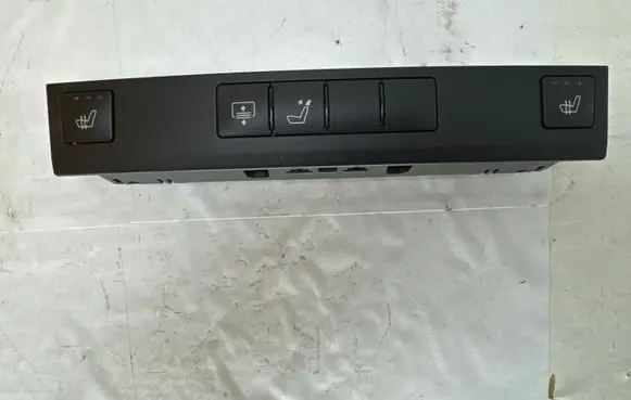 Mercedes-Benz E W212 Seat heating switch A2128202510 0904050918 33911001