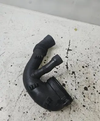 BMW X3 E83 Air intake hose/pipe 7790552
