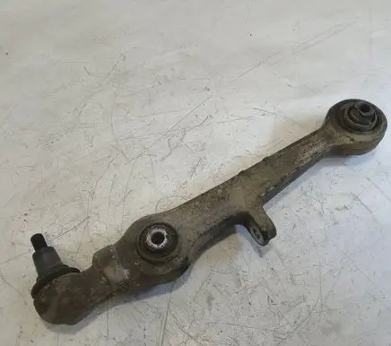 Volkswagen PASSAT B5.5 Front lower control arm/wishbone K179803