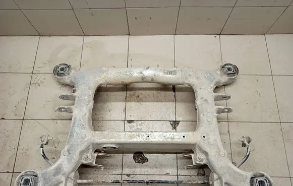 BMW 5 F10 F11 Rear subframe 6793801 6793802 6793803
