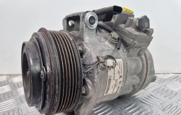 Mercedes-Benz C W205 Air conditioning (A/C) compressor (pump) A0008304002 00764108763