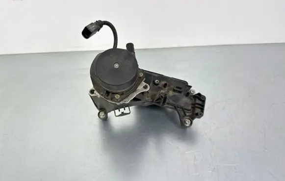 Porsche Macan (95B) Secondary air pump 94611013077