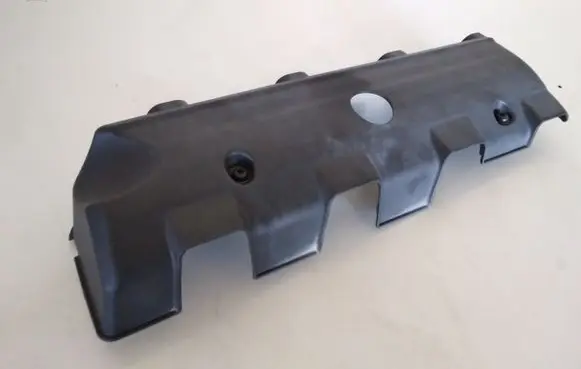 Chevrolet Corvette C7 Engine cover (trim)