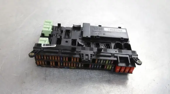BMW X5 E53 Fuse box set 8378107