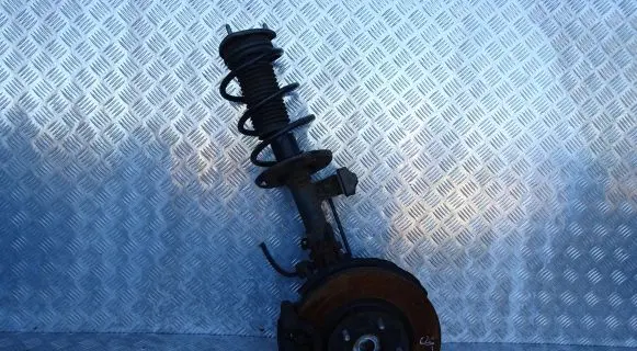 Mazda 3 III Front wheel hub spindle knuckle