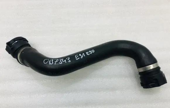 BMW 1 E81 E87 Engine coolant pipe/hose 